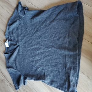 5/$15 Woman's large Cherokee dark gray t-shirt